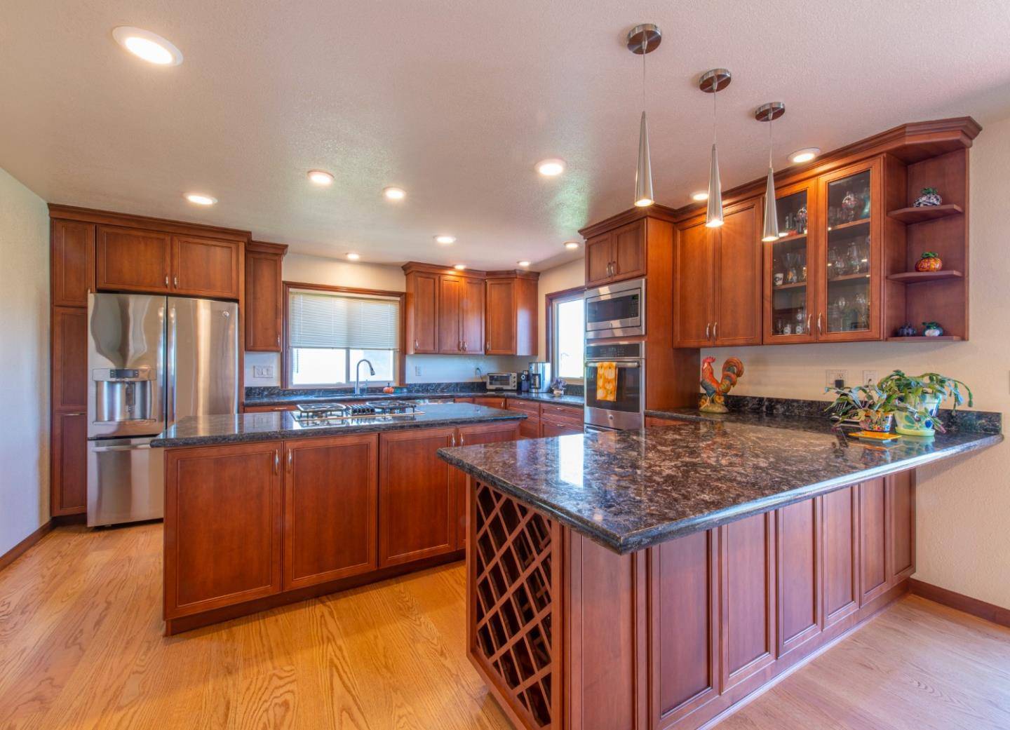 Half Moon Bay, CA 94019,311 Garcia AVE