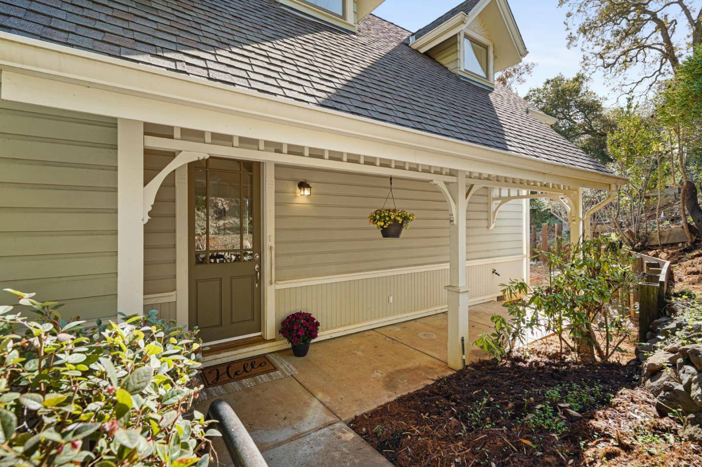 Los Gatos, CA 95030,98 Fairview PLZ