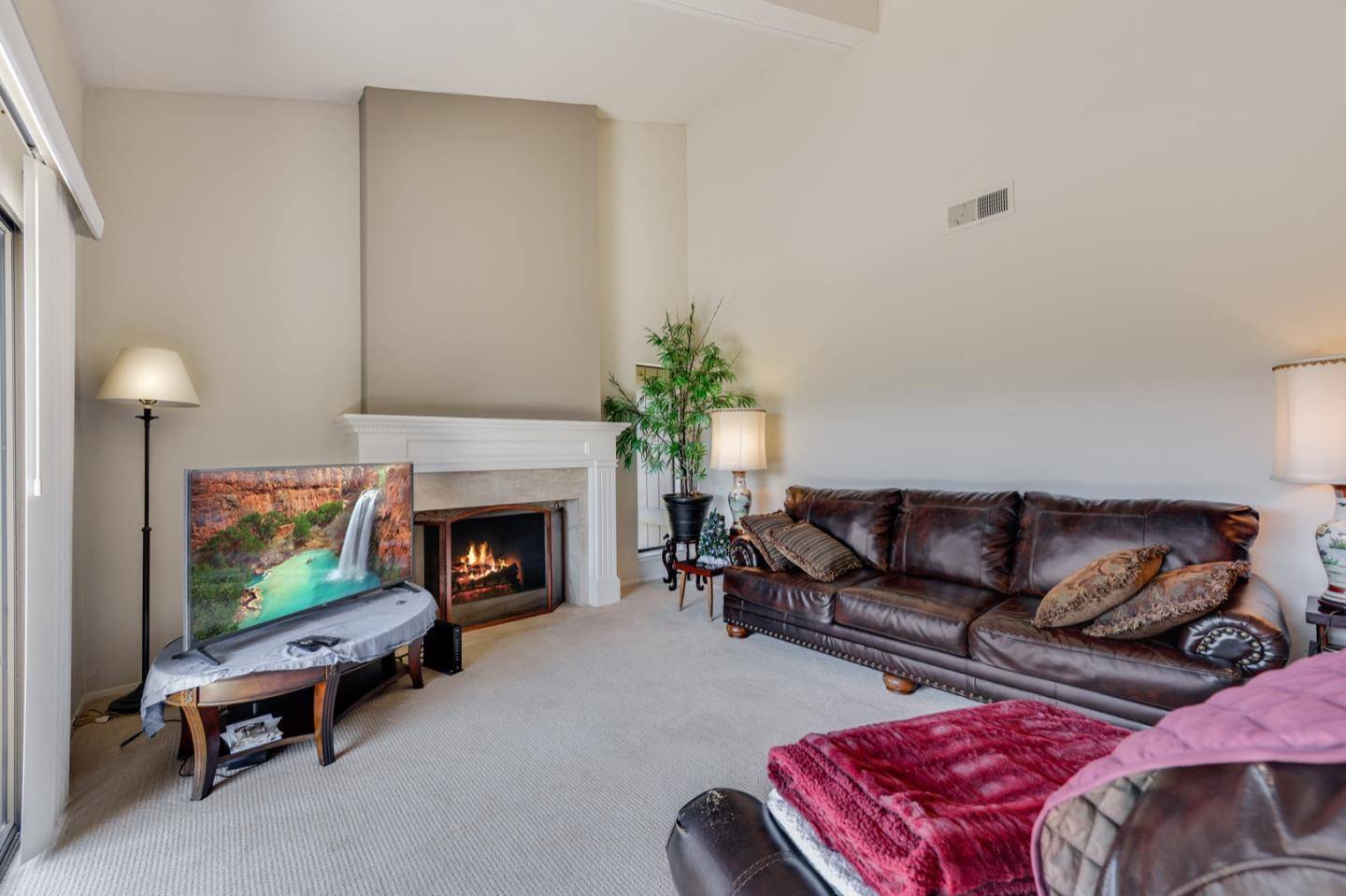 San Carlos, CA 94070,3332 La Mesa DR 9