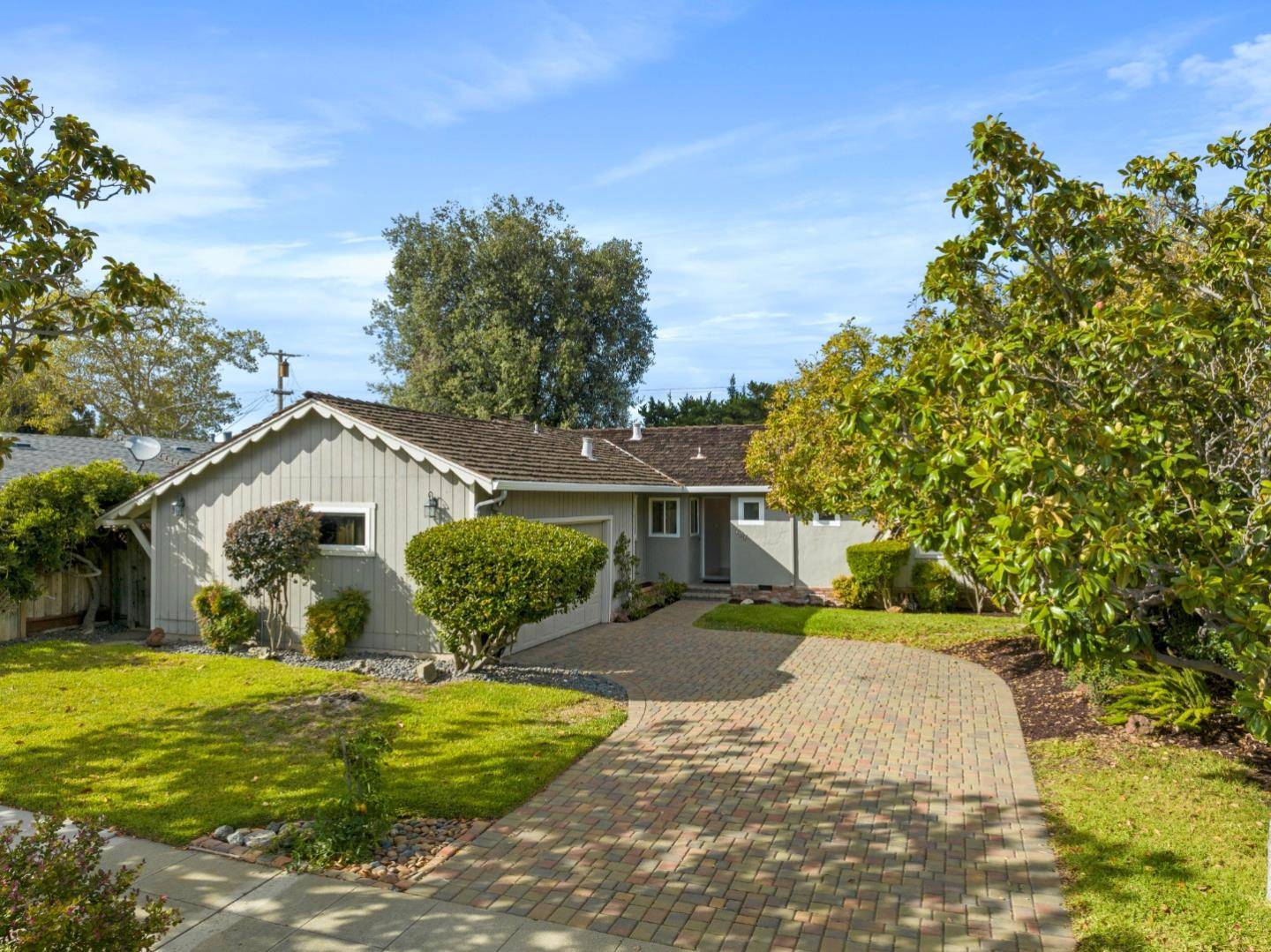 Sunnyvale, CA 94087,945 Leighton WAY