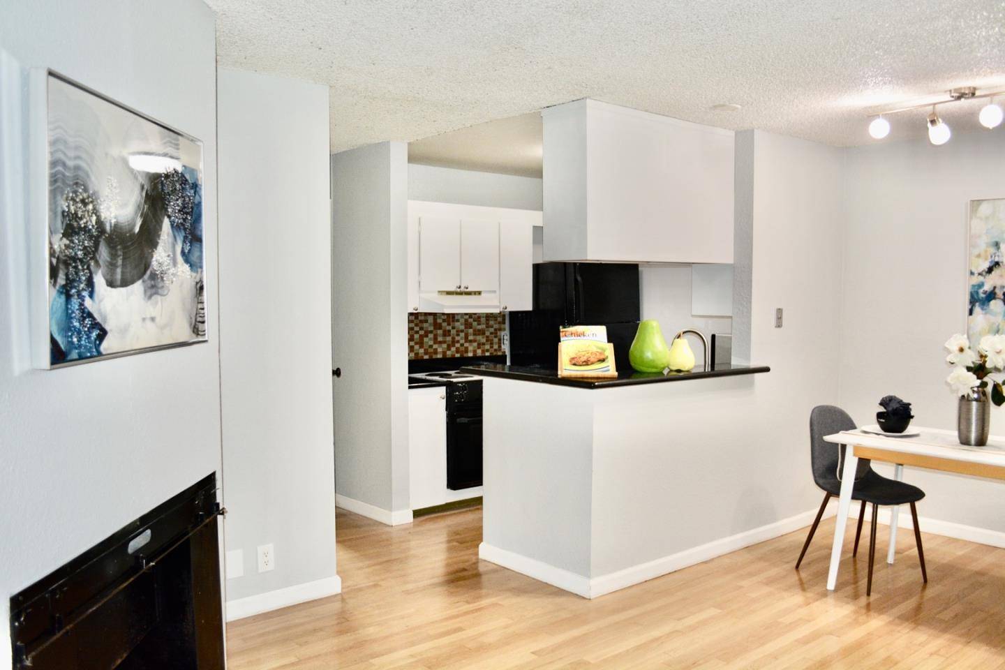 Daly City, CA 94015,370 Imperial WAY 116
