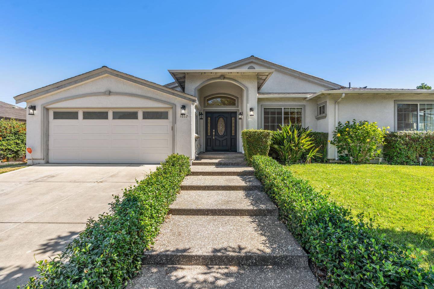 Sunnyvale, CA 94087,1332 Miette WAY