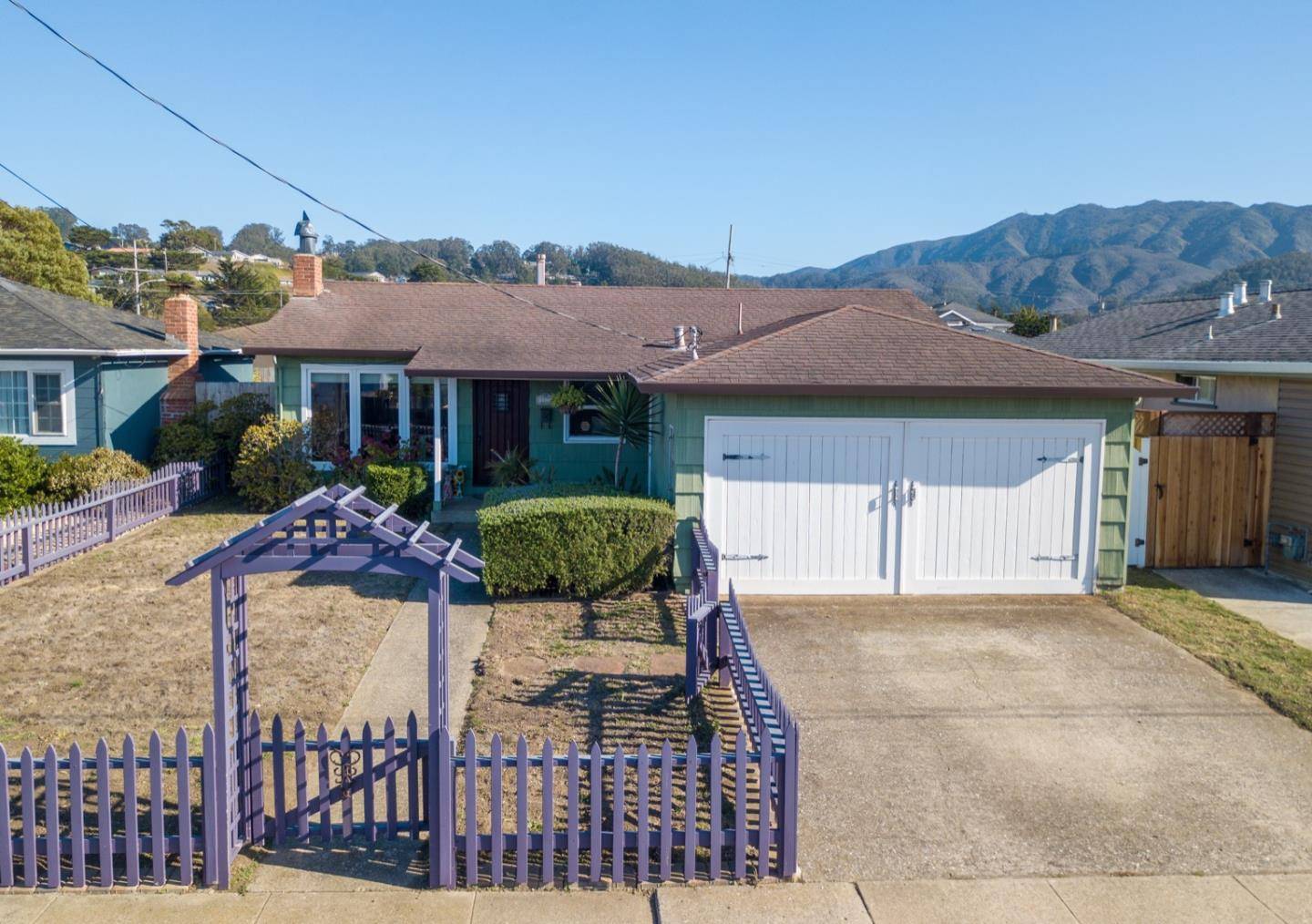 Pacifica, CA 94044,1127 Cervantes WAY
