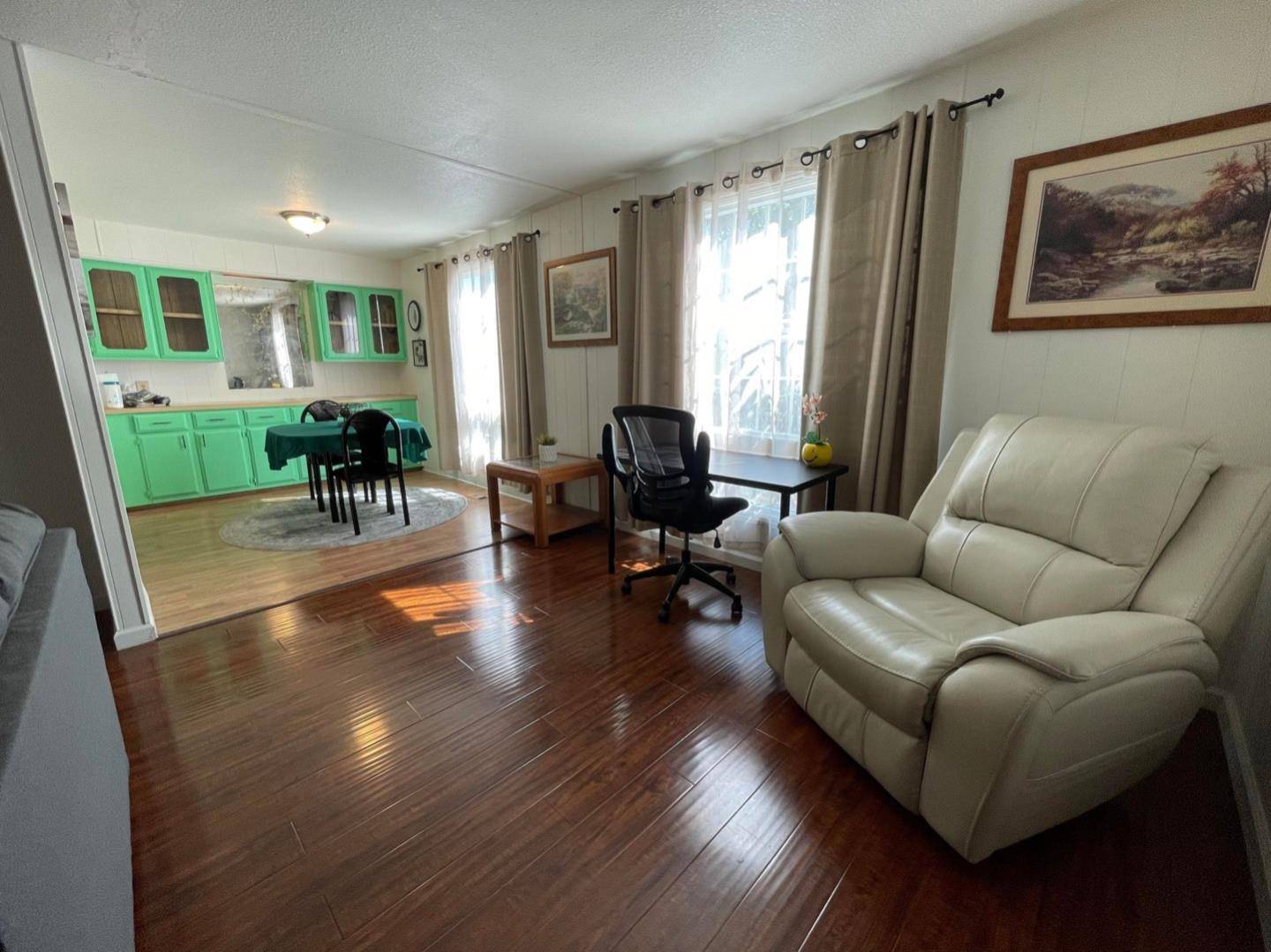 Union City, CA 94587,202 Hawaii CIR 202