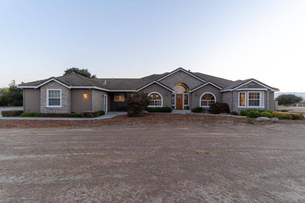 Tres Pinos, CA 95075,5638 Sundown LN