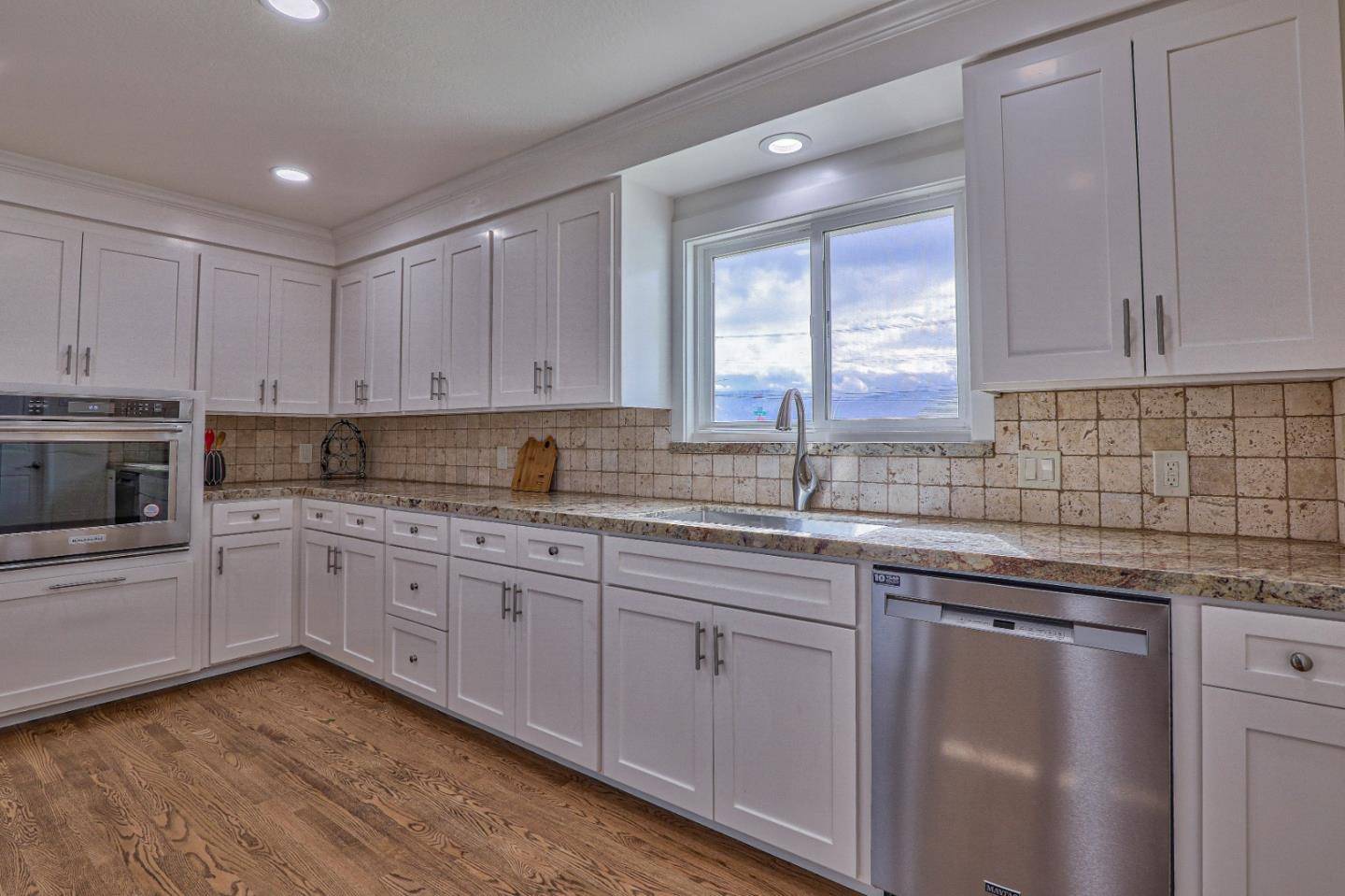 Salinas, CA 93901,1242 Pajaro ST