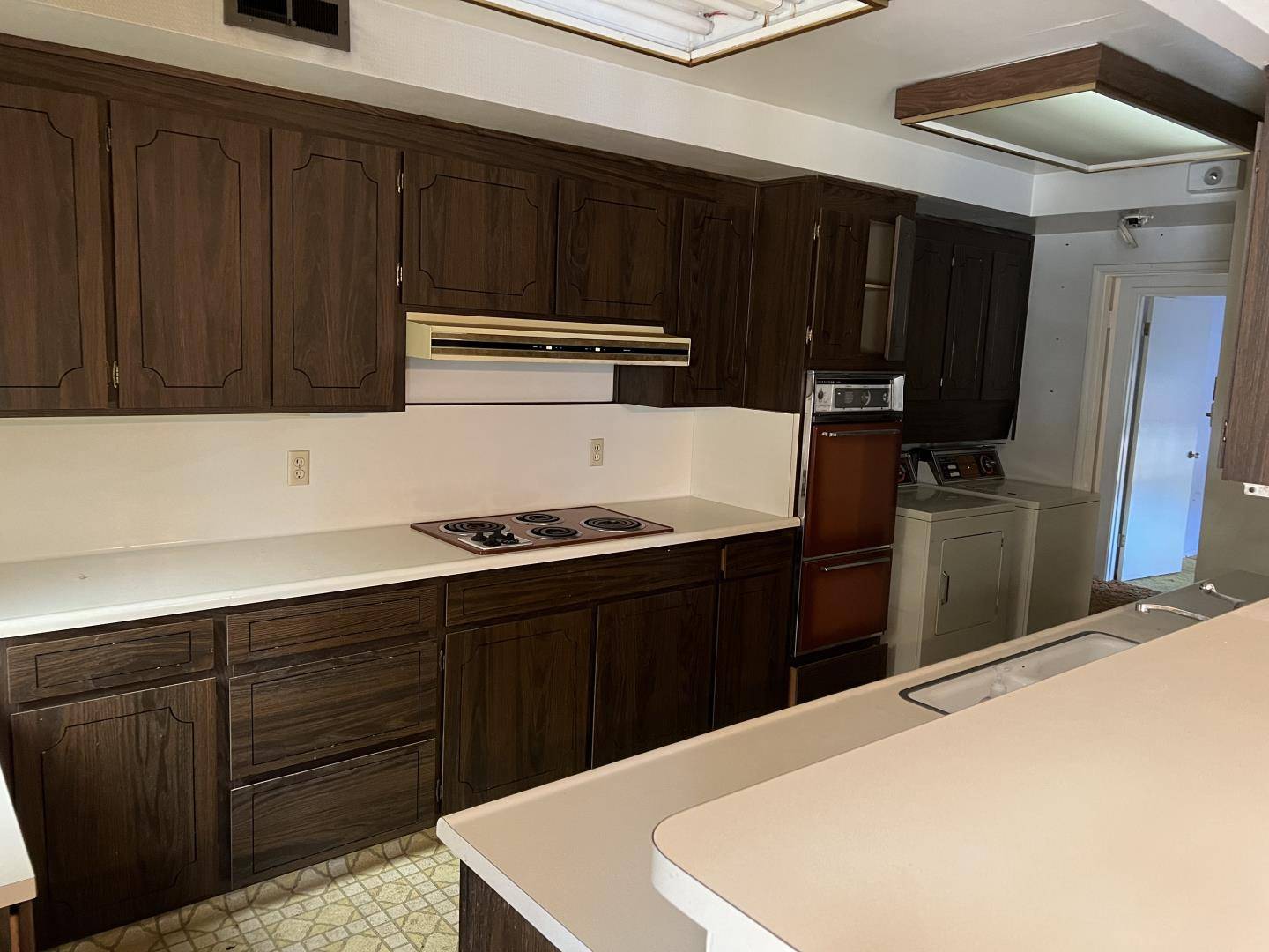 Salinas, CA 93901,191 Chaucer DR