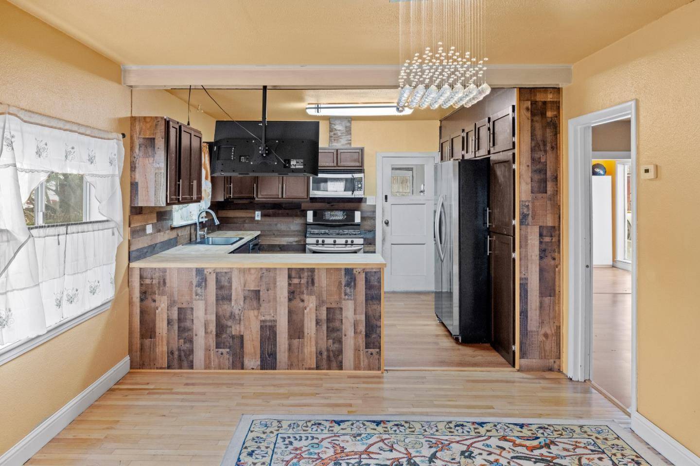 Seaside, CA 93955,1491 Noche Buena ST