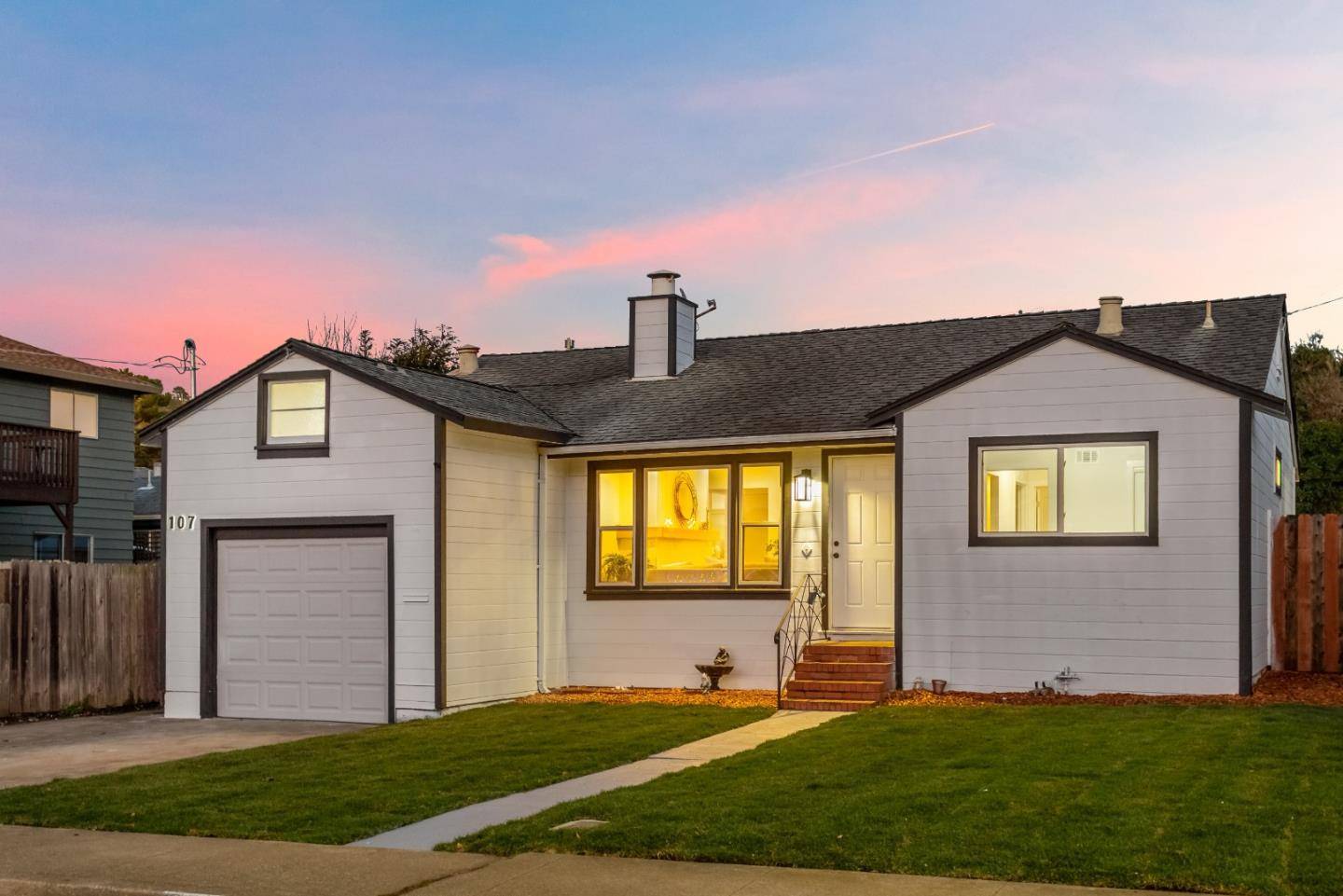 Pacifica, CA 94044,107 Bruce ST