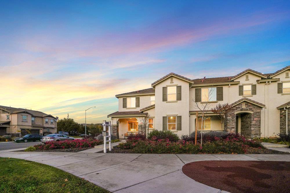 Morgan Hill, CA 95037,19051 Chicory LN