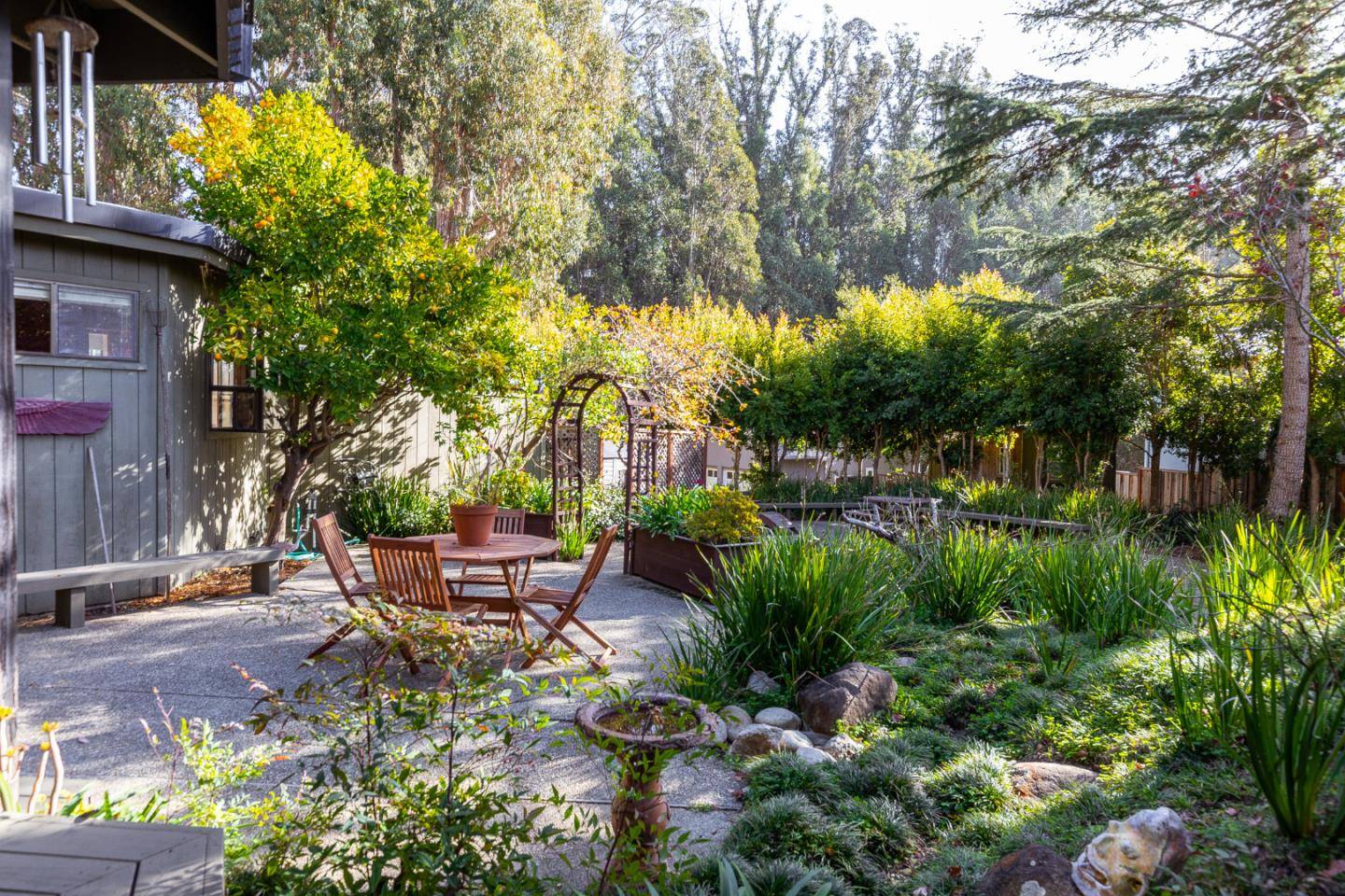 Santa Cruz, CA 95060,435 Meder ST