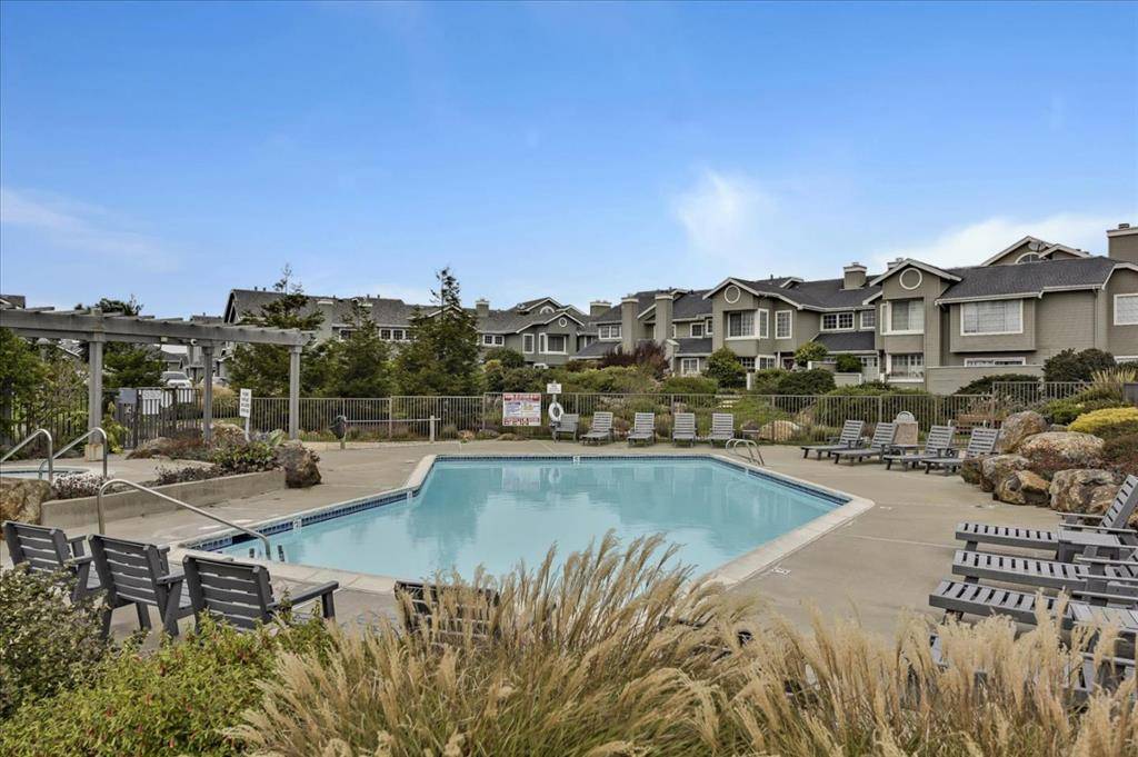 Daly City, CA 94014,1209 Cameron LN
