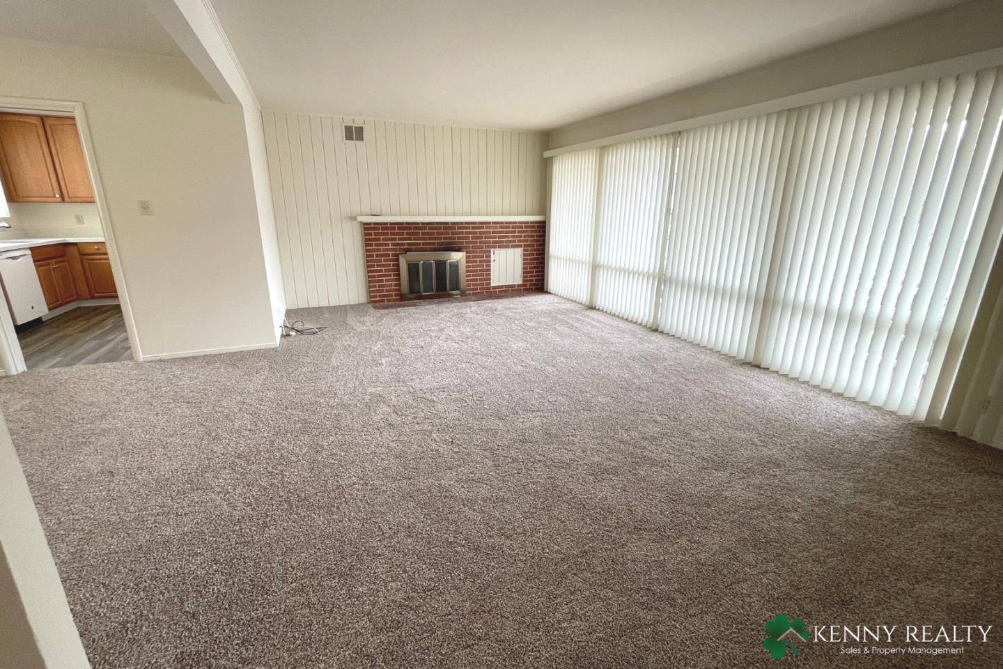 Daly City, CA 94015,98 Creston AVE