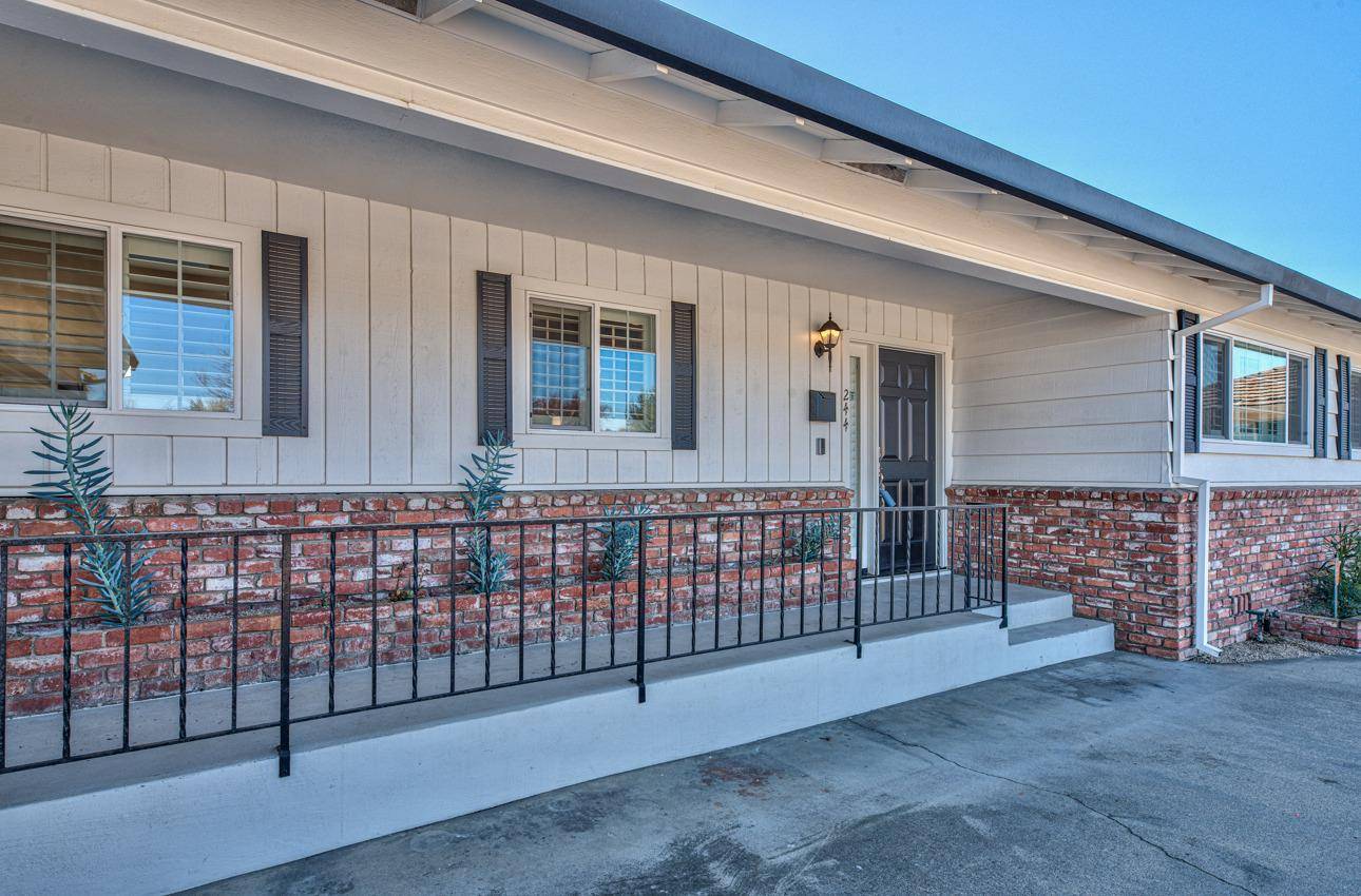 Salinas, CA 93901,244 Rio Verde DR