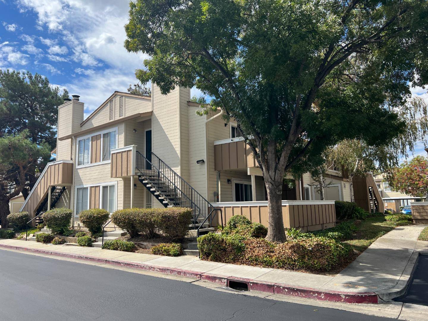 San Jose, CA 95122,2442 Balme DR