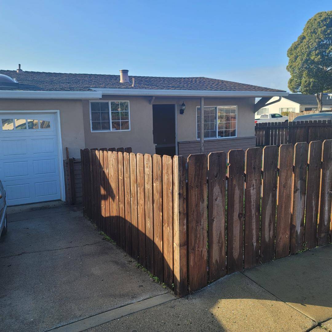 Seaside, CA 93955,1697 Waring ST