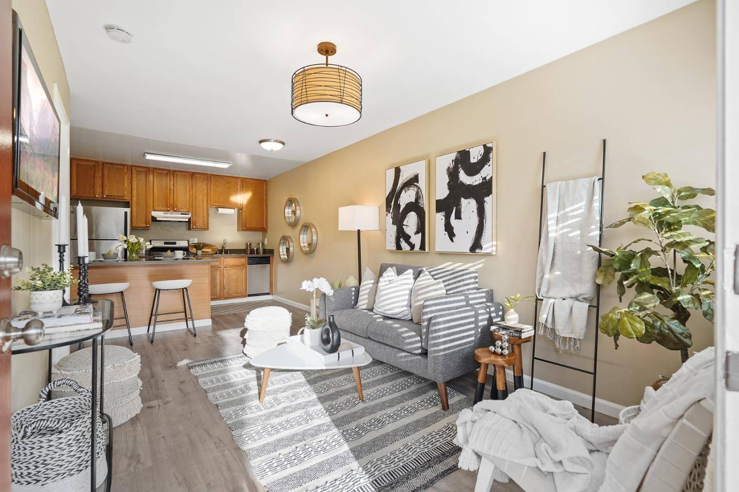 San Bruno, CA 94066,1126 Cherry AVE 54