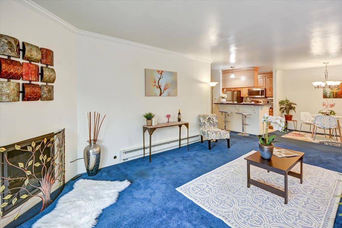 Daly City, CA 94015,370 Imperial WAY 123