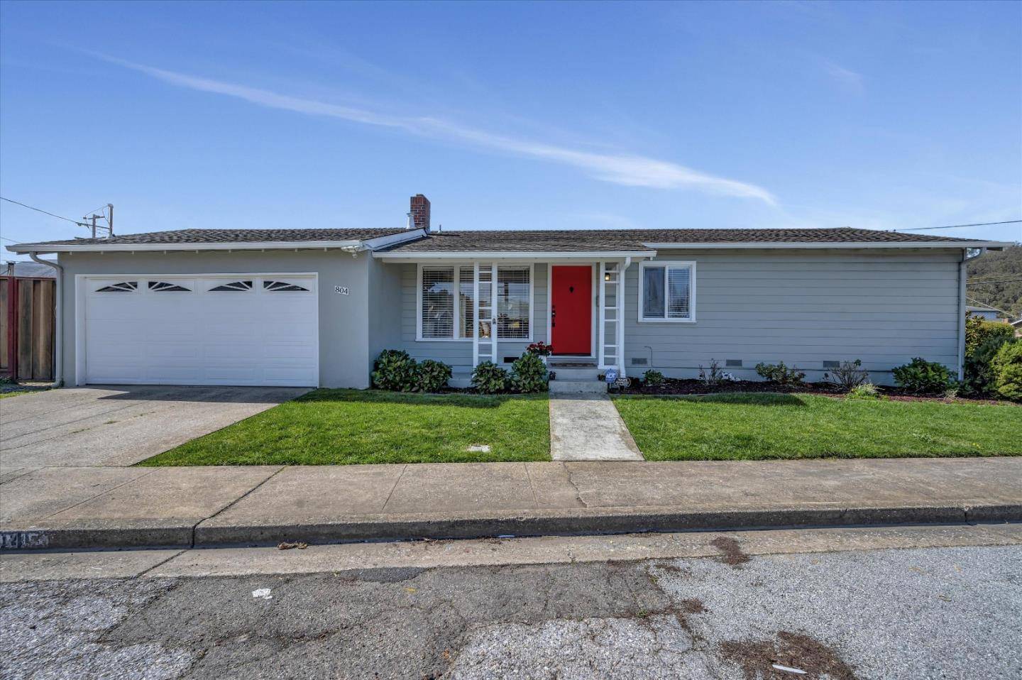 Pacifica, CA 94044,804 Montezuma DR