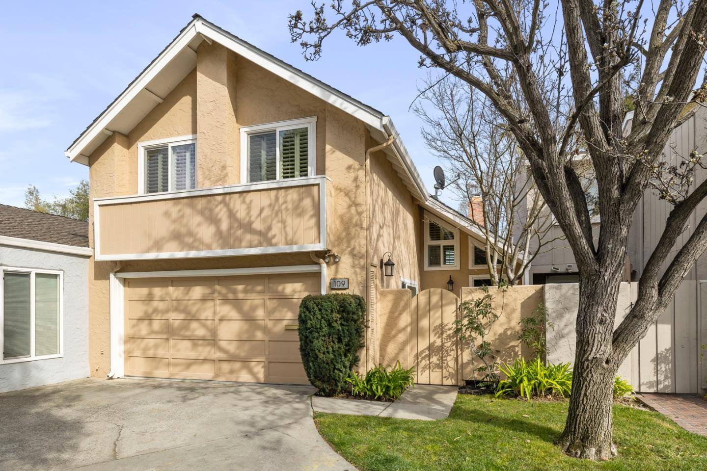 Los Gatos, CA 95032,109 Elm Wood CT