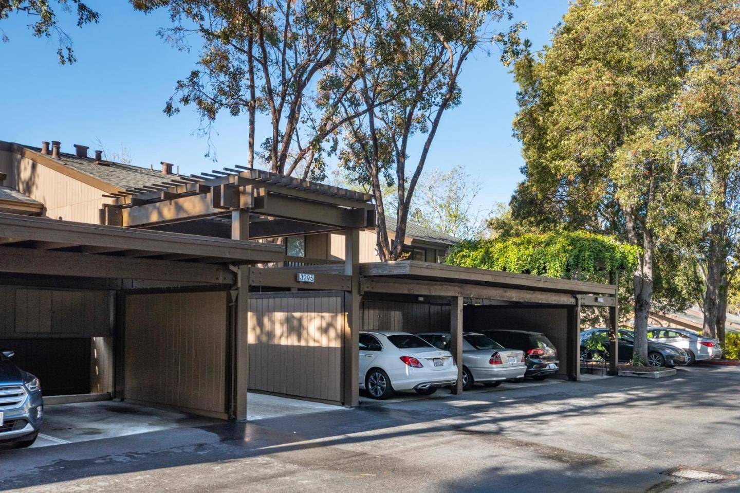 San Carlos, CA 94070,3295 La Mesa DR 3