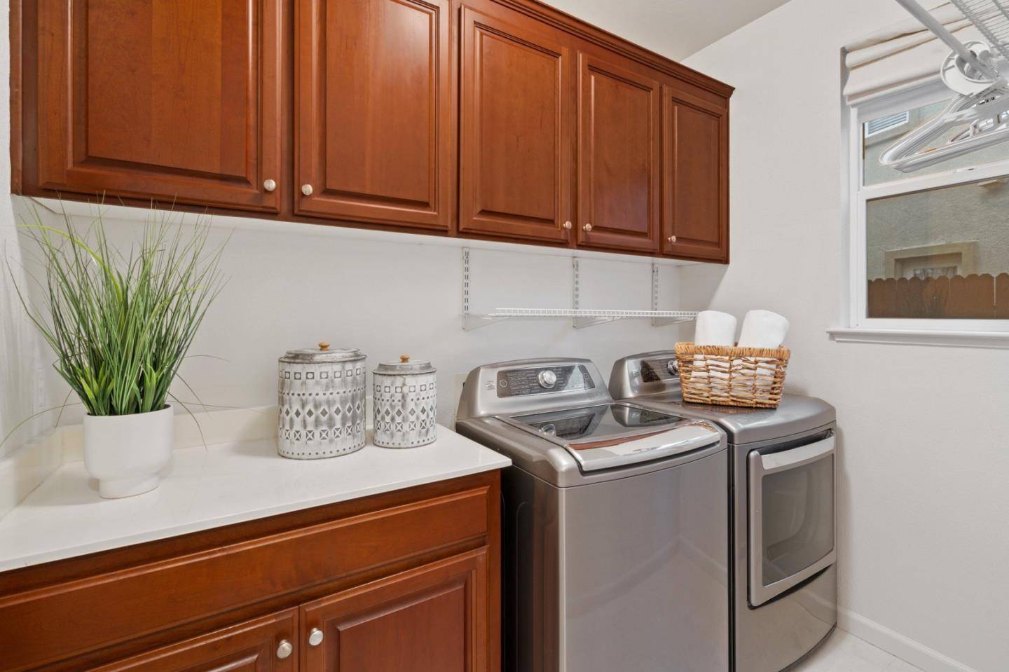 Tracy, CA 95377,2146 Shenandoah DR