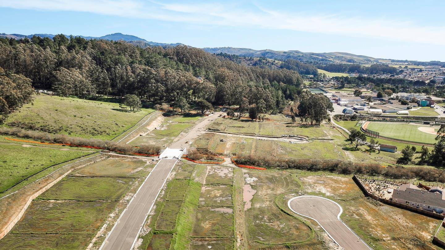 Half Moon Bay, CA 94019,0 Summer Creek CT