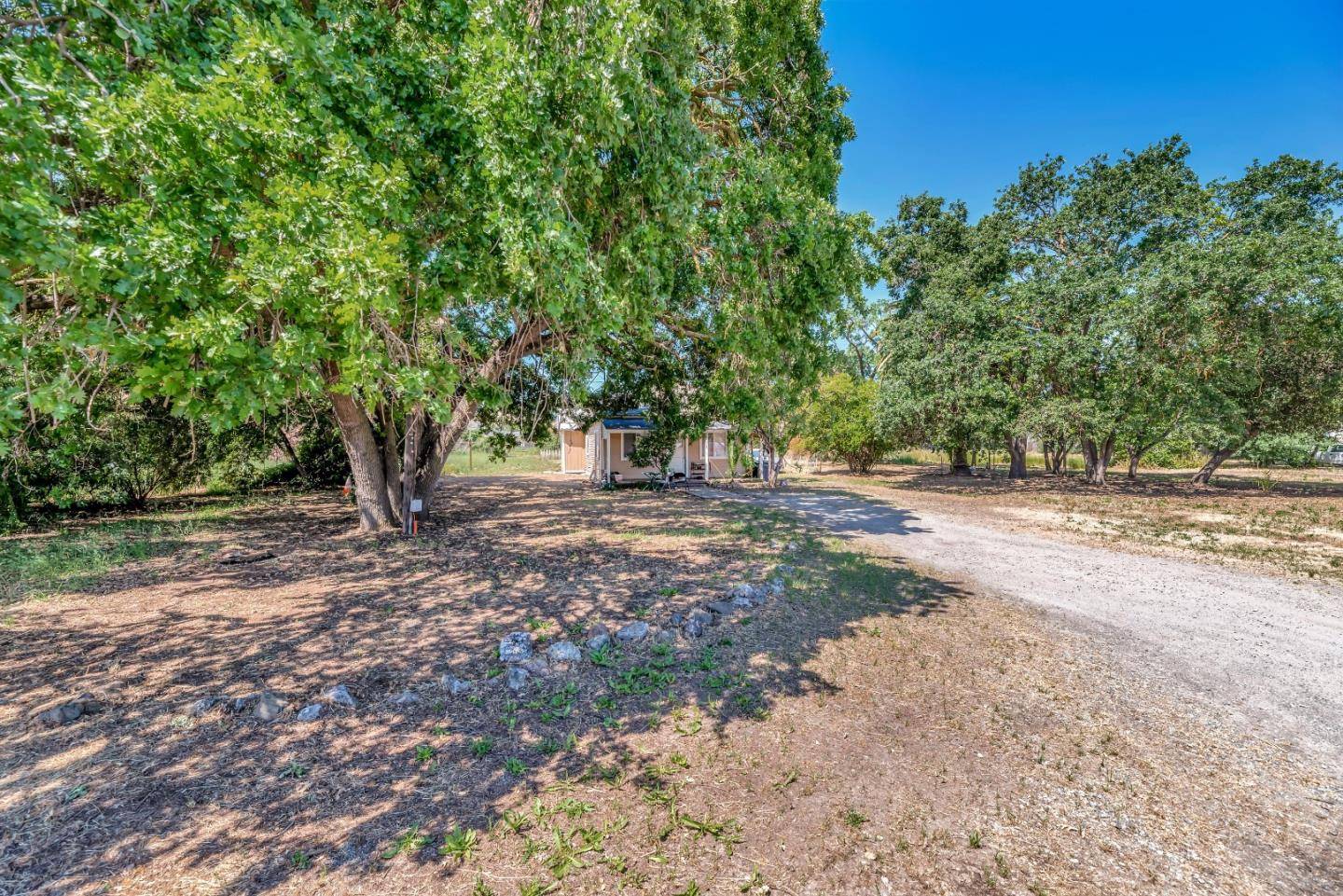 Morgan Hill, CA 95037,16815 Monterey ST