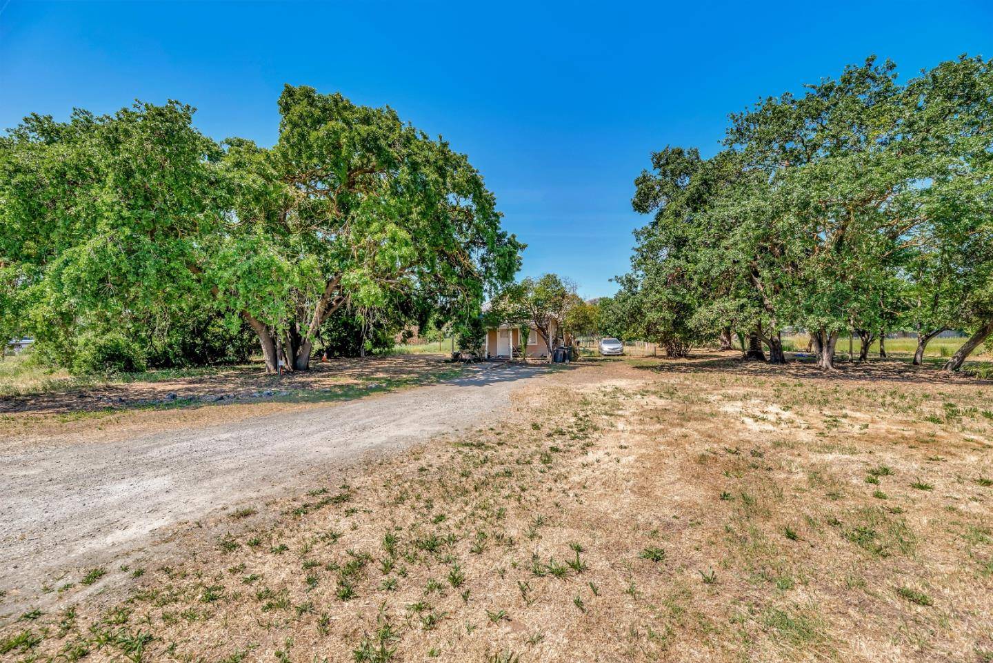 Morgan Hill, CA 95037,16815 Monterey ST