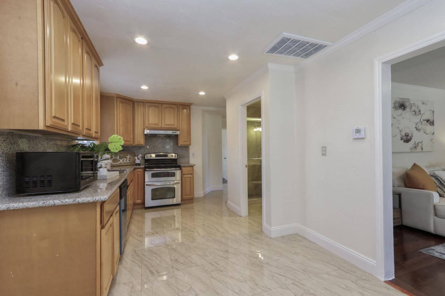 Milpitas, CA 95035,237 Sylvia AVE