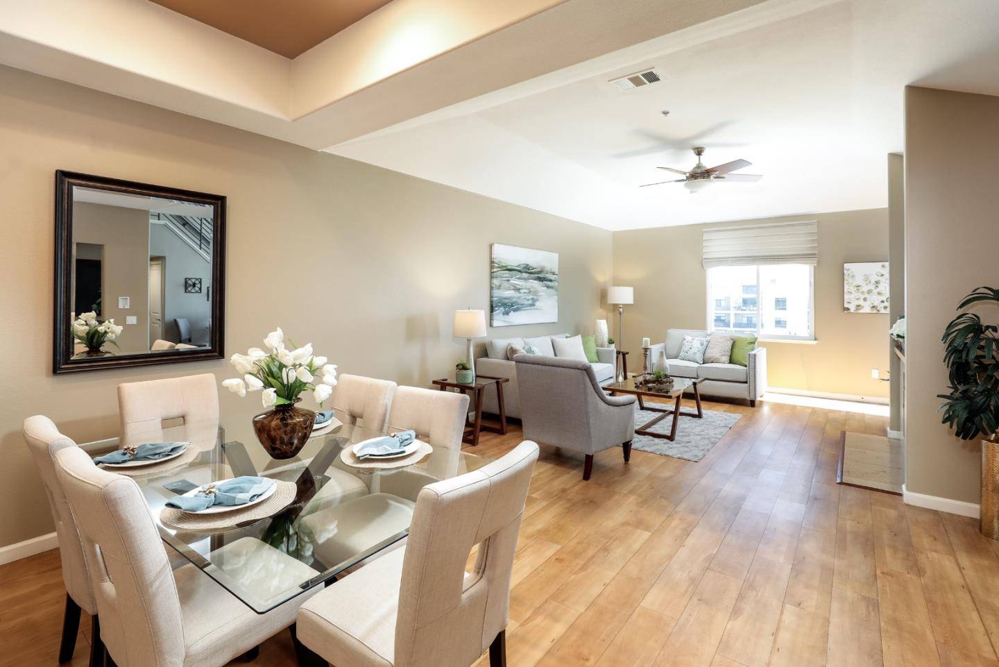 Campbell, CA 95008,912 Campisi WAY 403