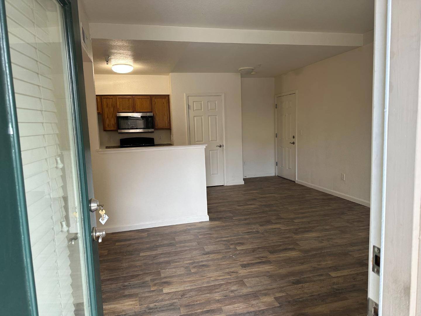 Watsonville, CA 95076,237 Pacifica BLVD 101