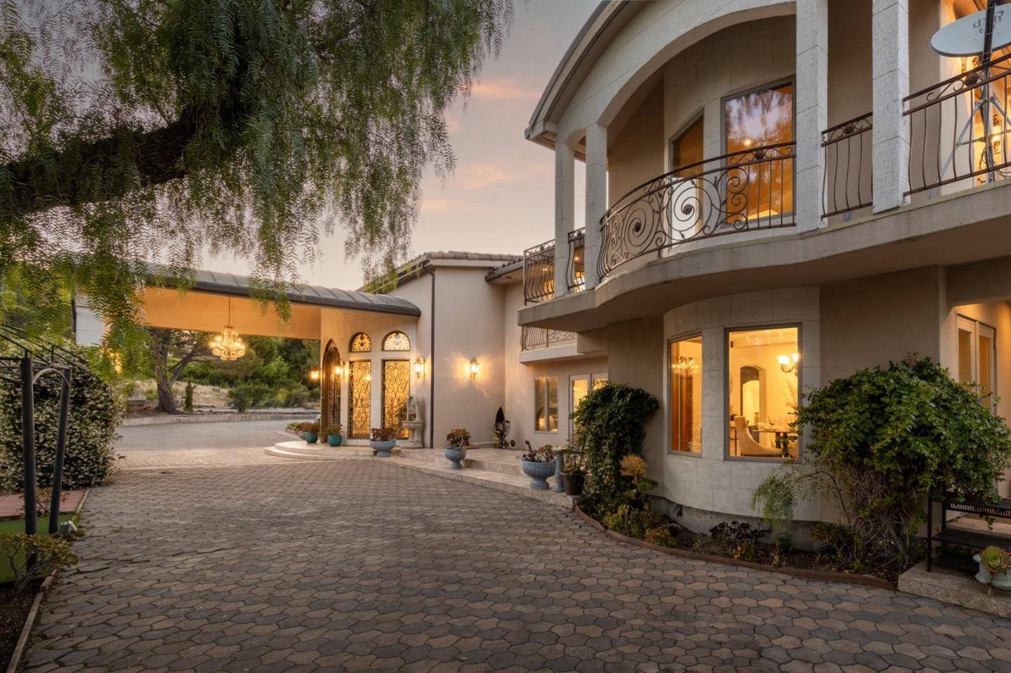 Los Altos Hills, CA 94022,24680 Prospect AVE