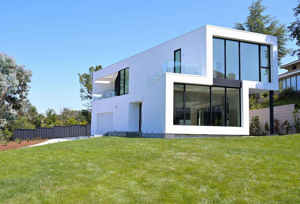 Los Altos, CA 94024,1546 Country Club DR