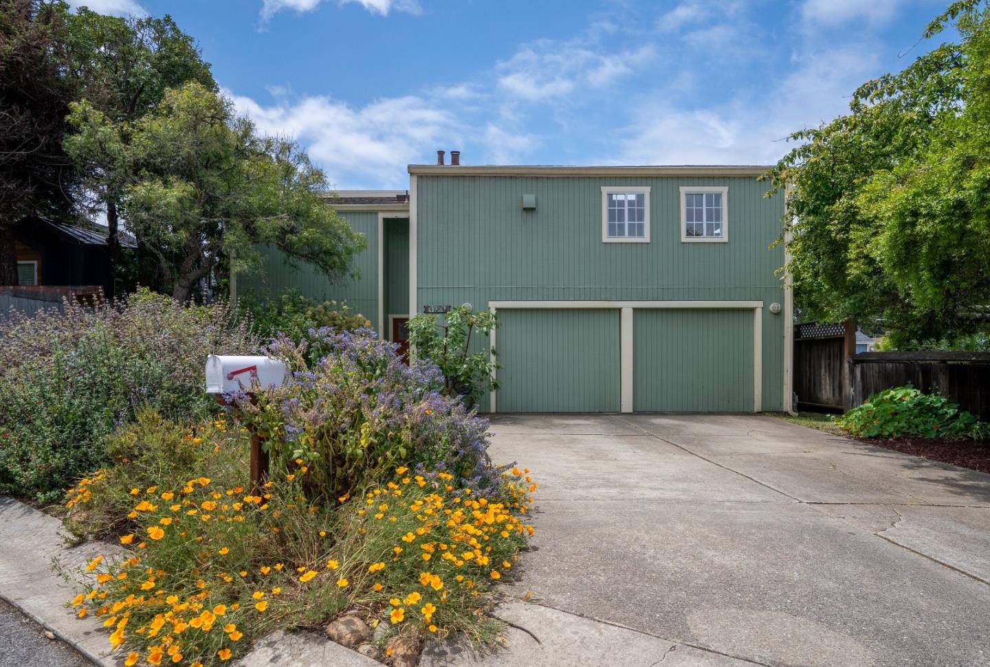 Pacifica, CA 94044,424 Buel AVE