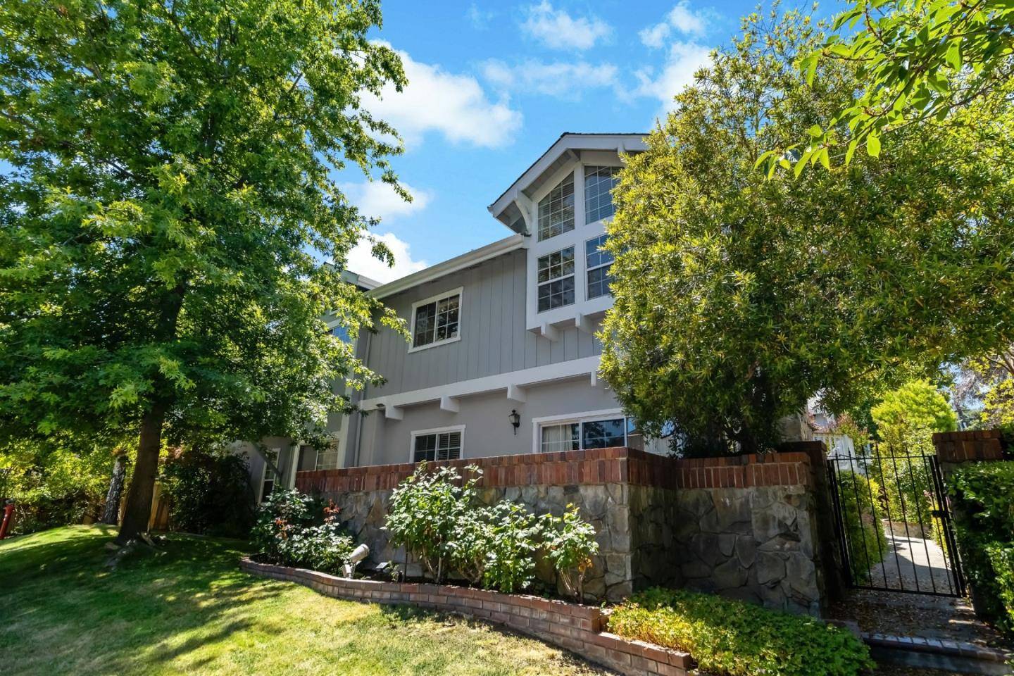 Los Altos, CA 94022,470 Gabilan ST 5