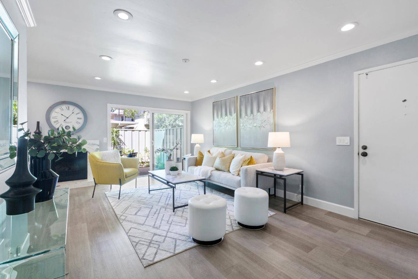 Los Altos, CA 94022,1070 Mercedes AVE 11