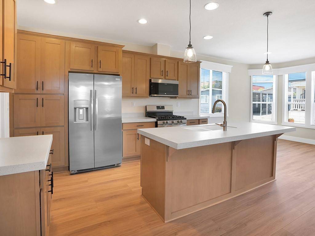 Watsonville, CA 95076,144 Holm RD 68