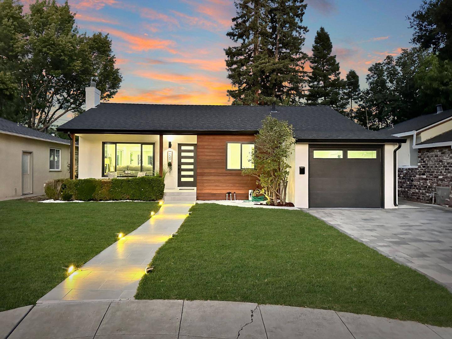 Redwood City, CA 94061,1733 Hampton AVE