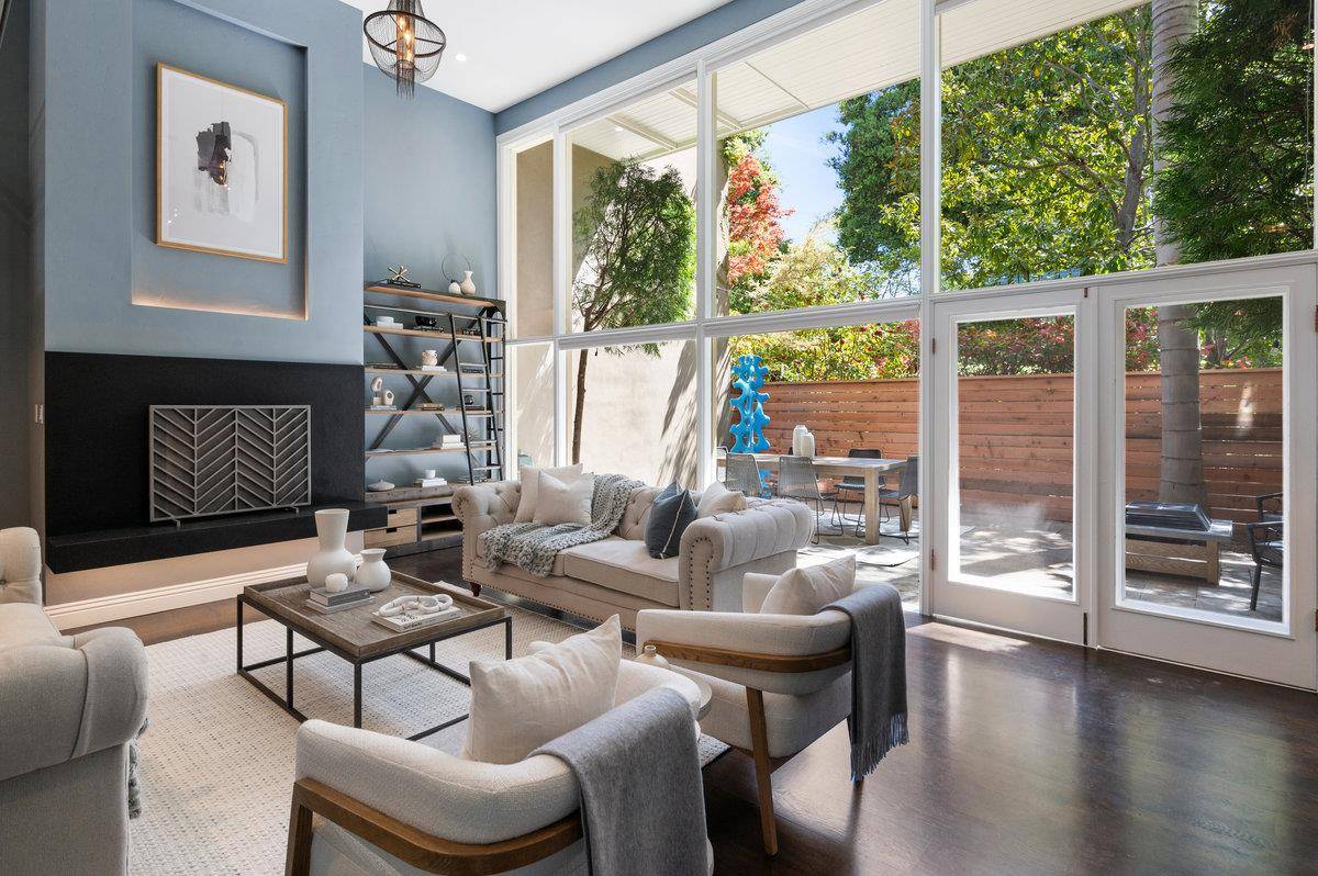 Menlo Park, CA 94025,171 Forest LN