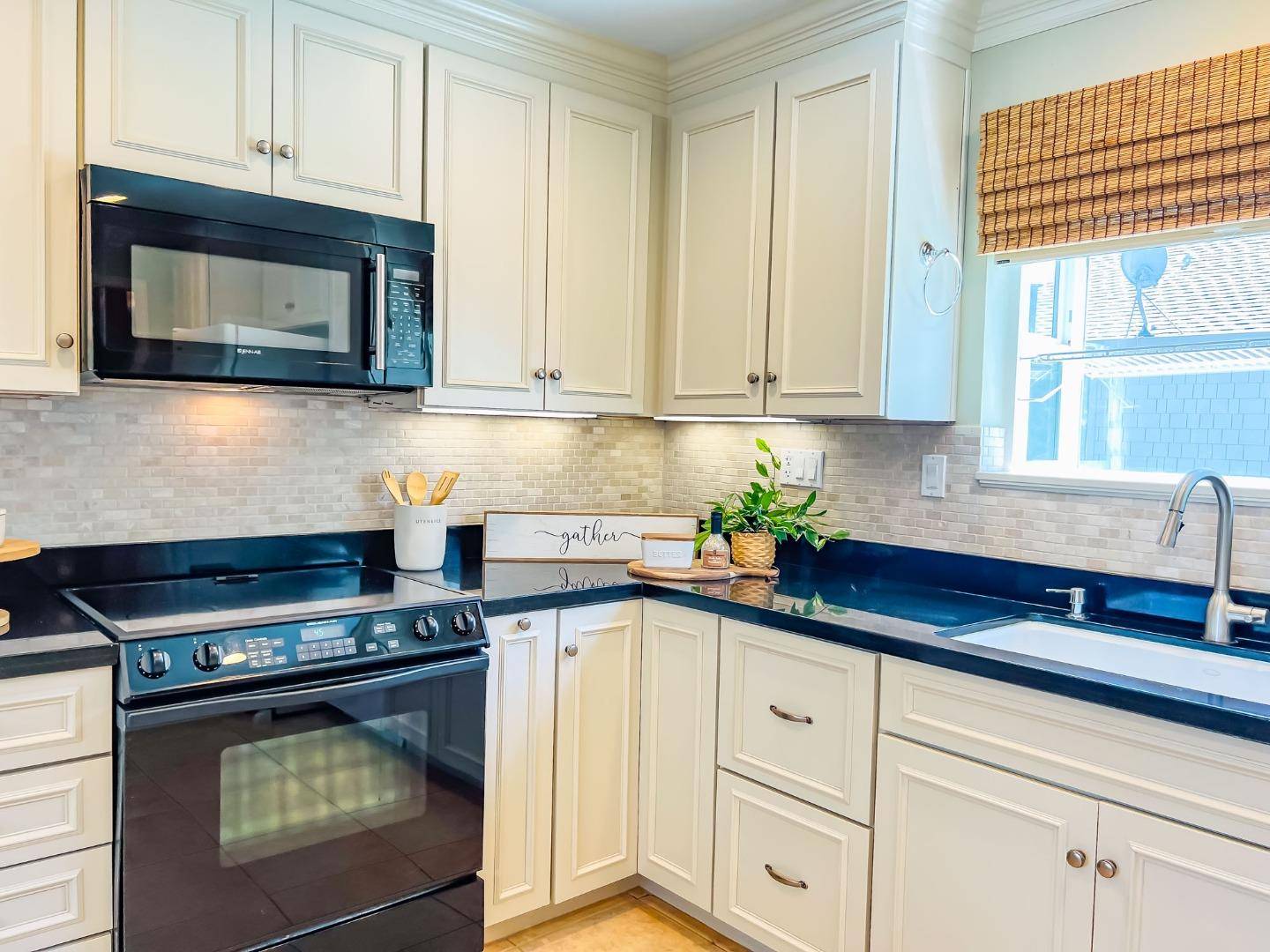 Morgan Hill, CA 95037,14973 Shasta LN