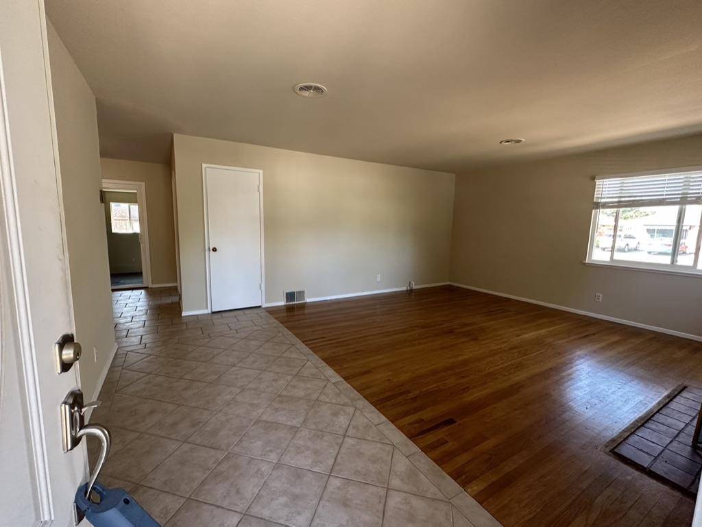 Sunnyvale, CA 94085,793 Santa Christina CT