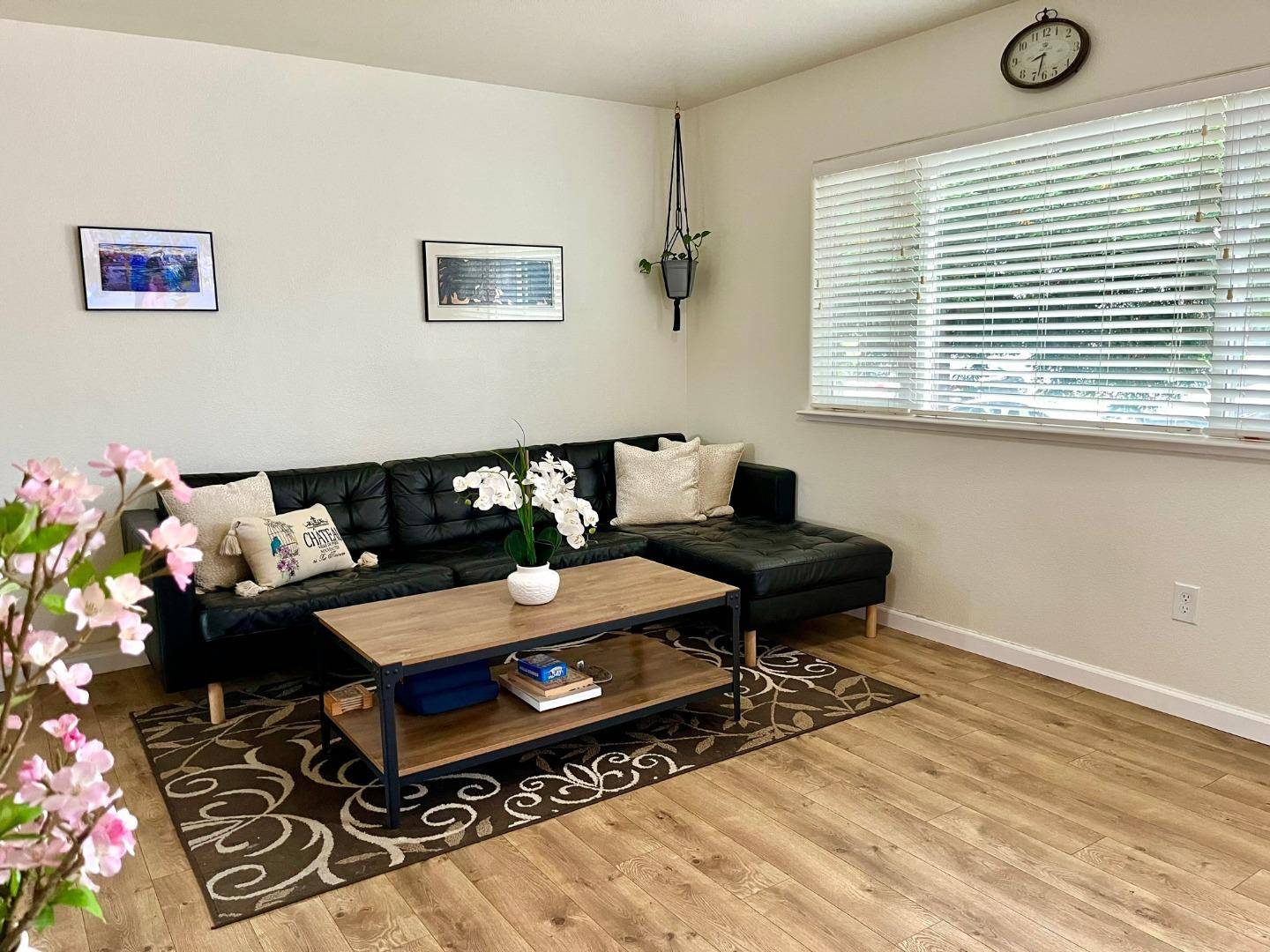 Watsonville, CA 95076,250 Zurich AVE