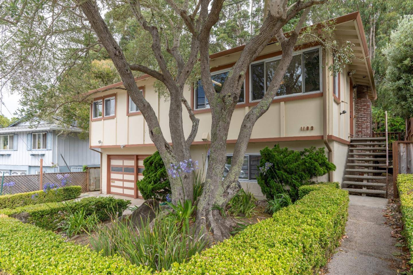 Pacifica, CA 94044,1193 Alicante DR