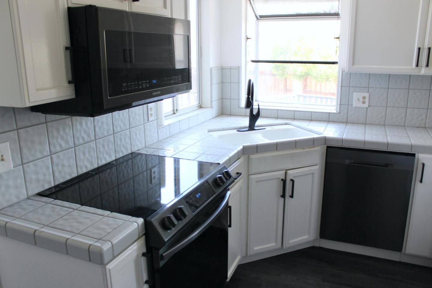 Modesto, CA 95356,2401 Van Valin PL