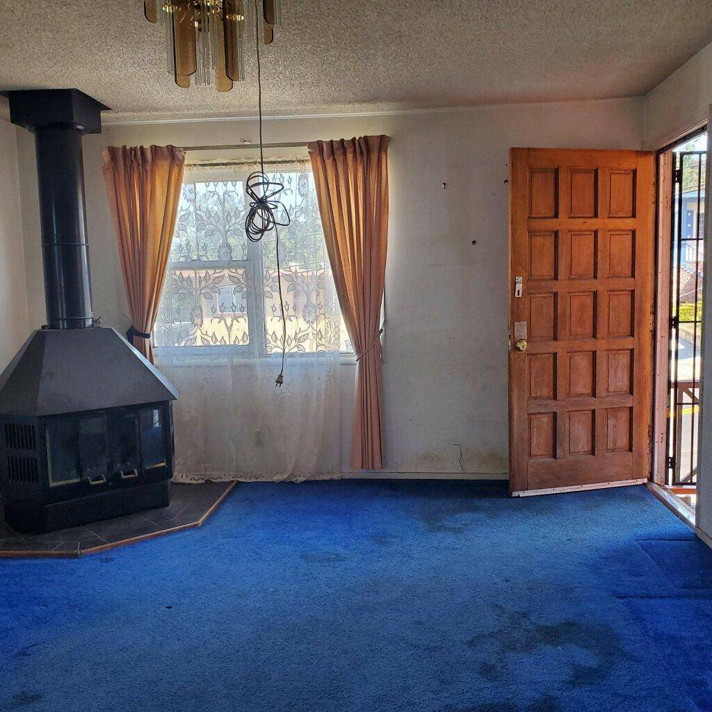 Pacifica, CA 94044,444 Manor DR