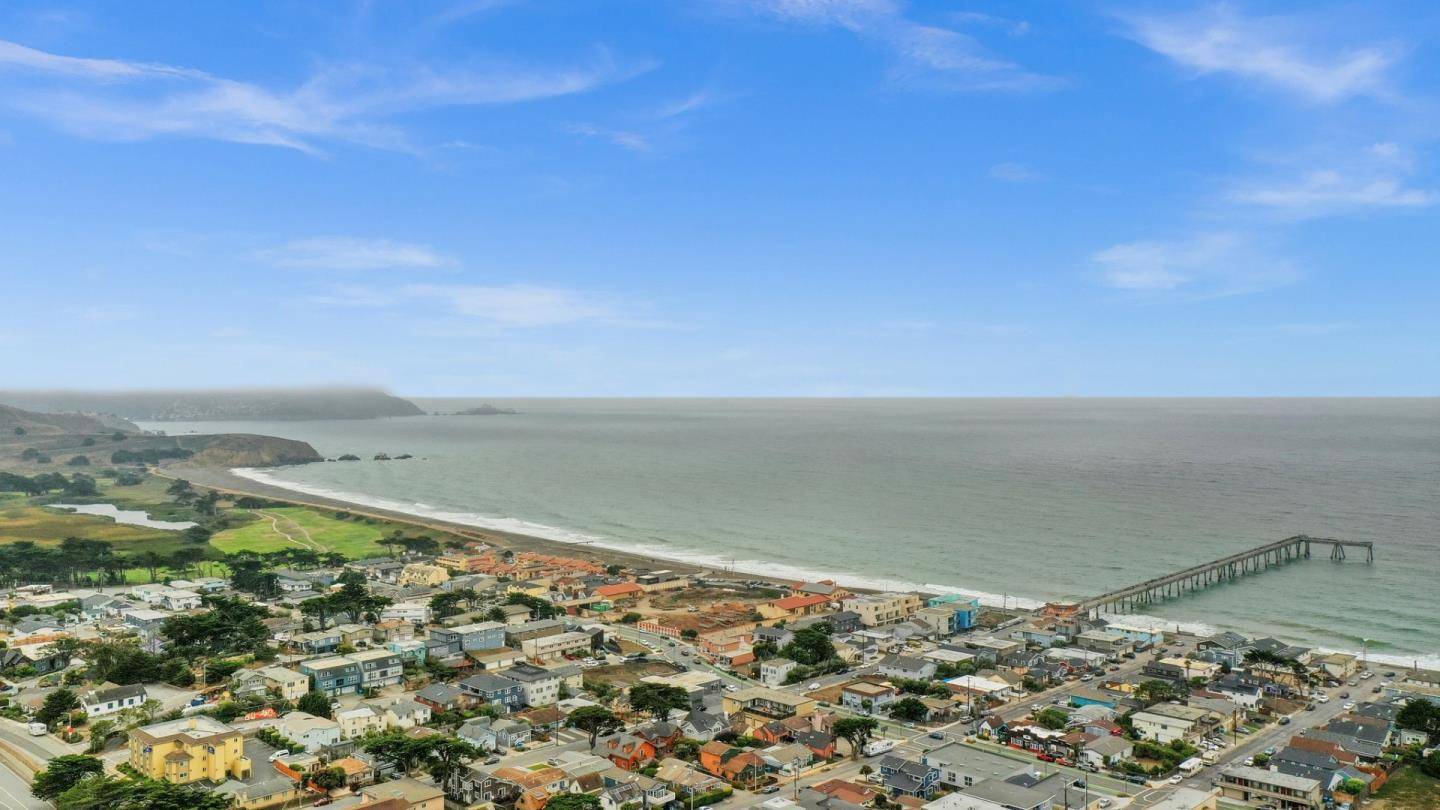 Pacifica, CA 94044,353 Carmel AVE