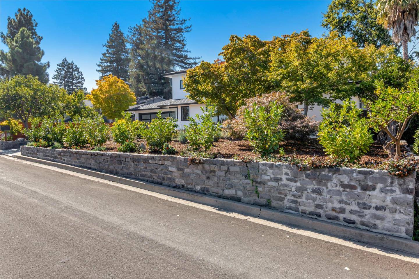 Portola Valley, CA 94028,230 S Balsamina WAY