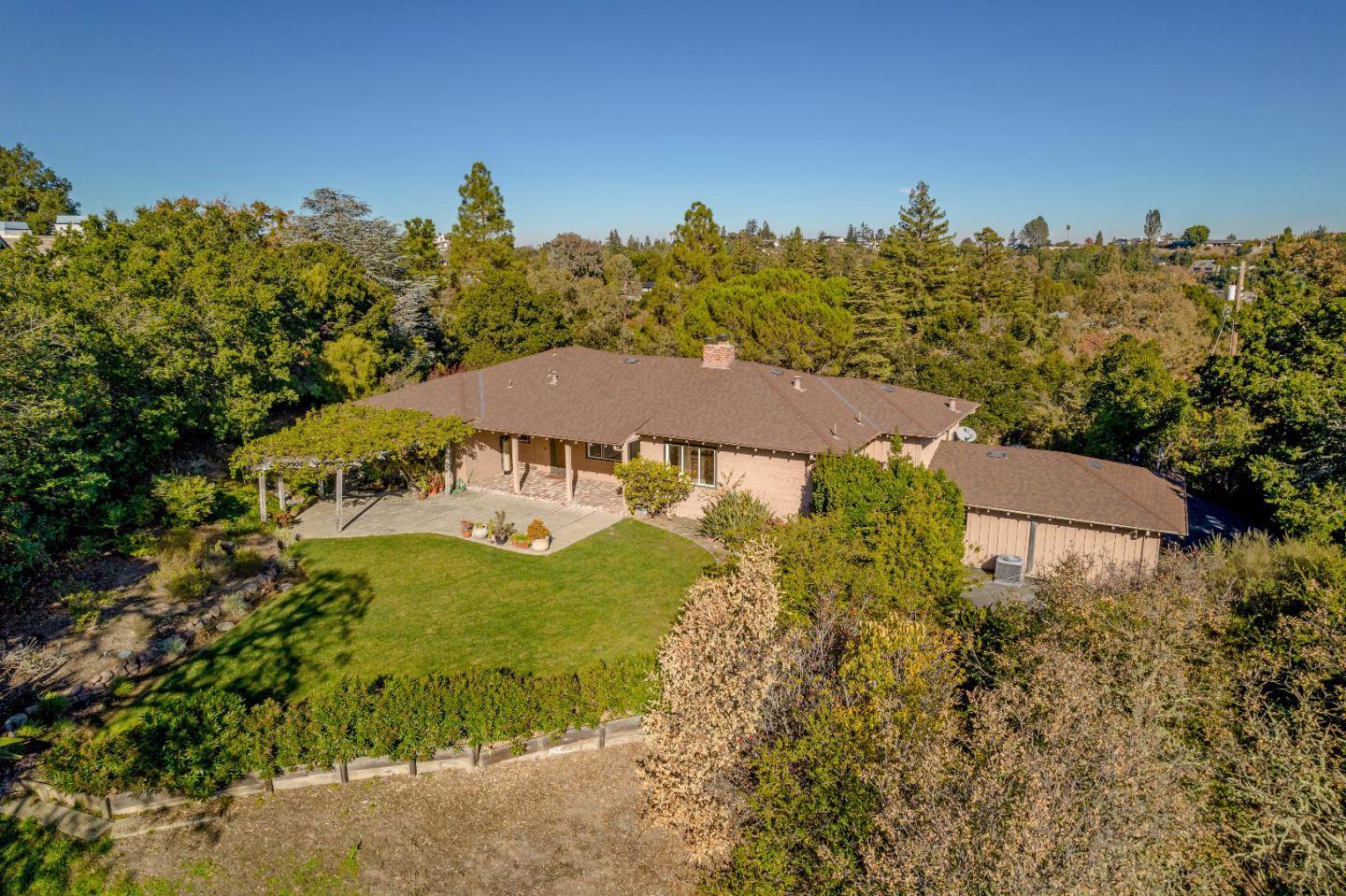 Los Altos Hills, CA 94024,12350 Hilltop DR