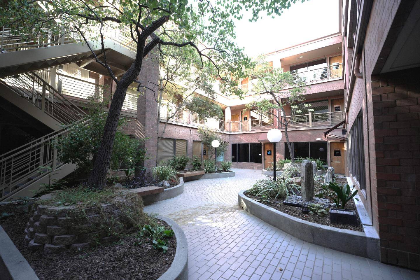 San Jose, CA 95126,2021 The Alameda 275